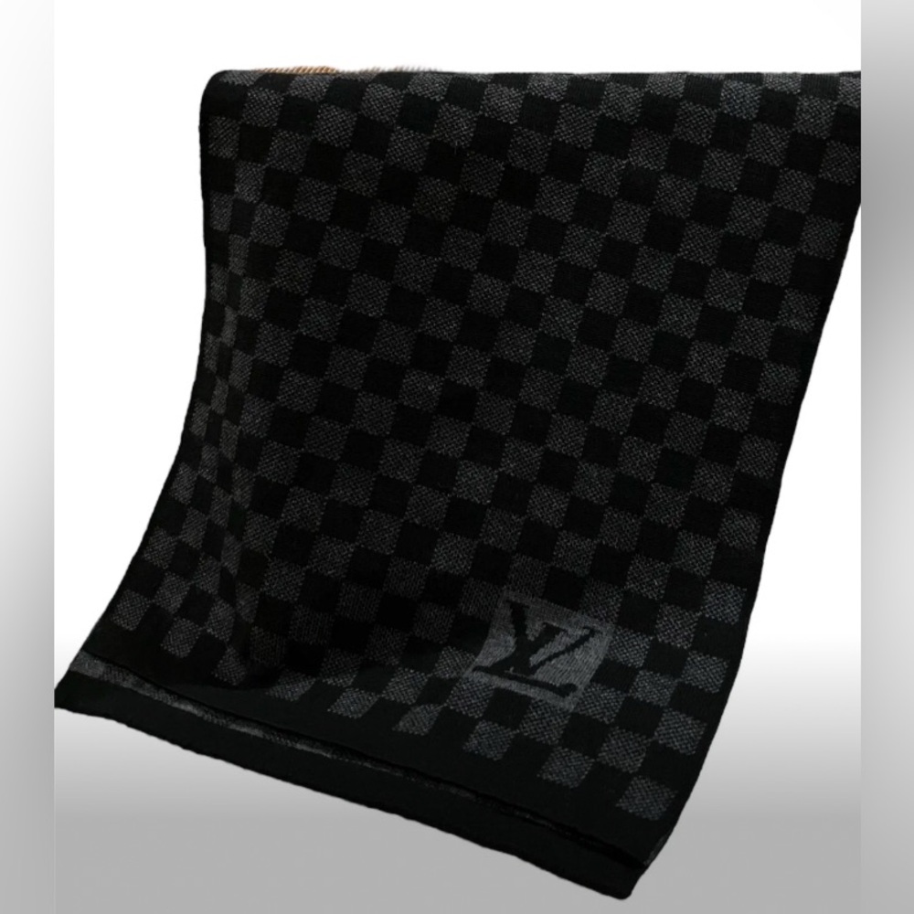 Louis Vuitton 100% Wool Damier Scarf
